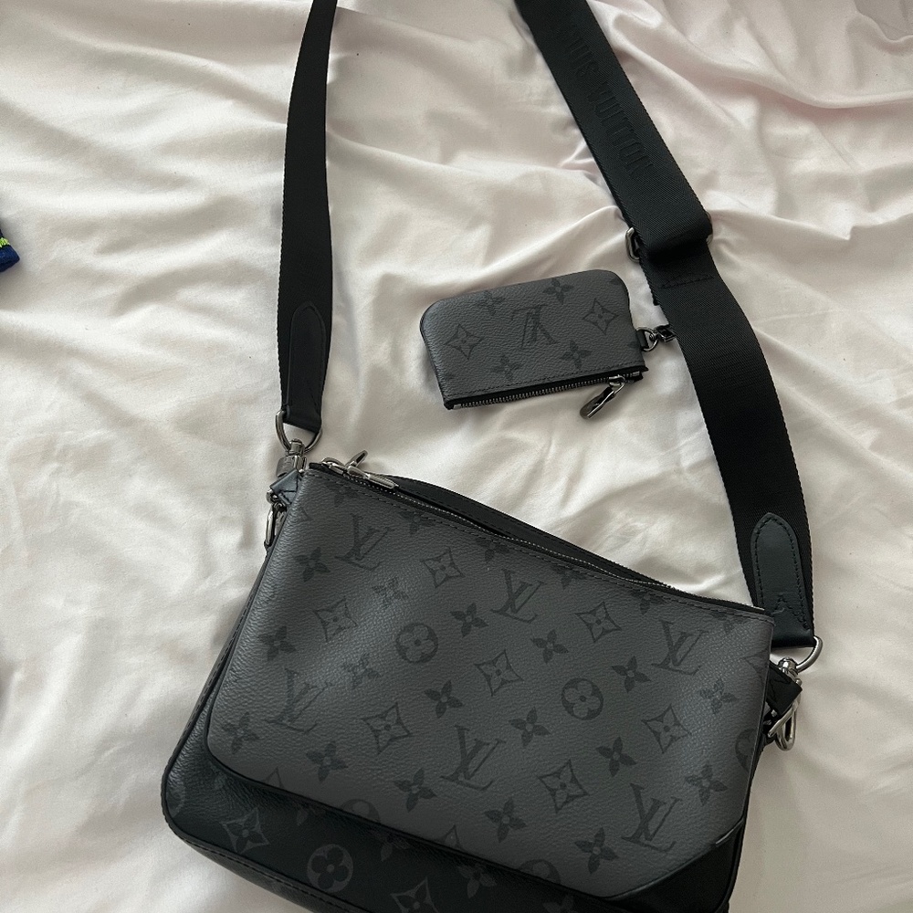TRIO MESSENGER BAG